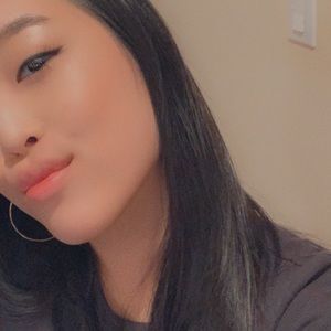 Meet your Posher, Clara